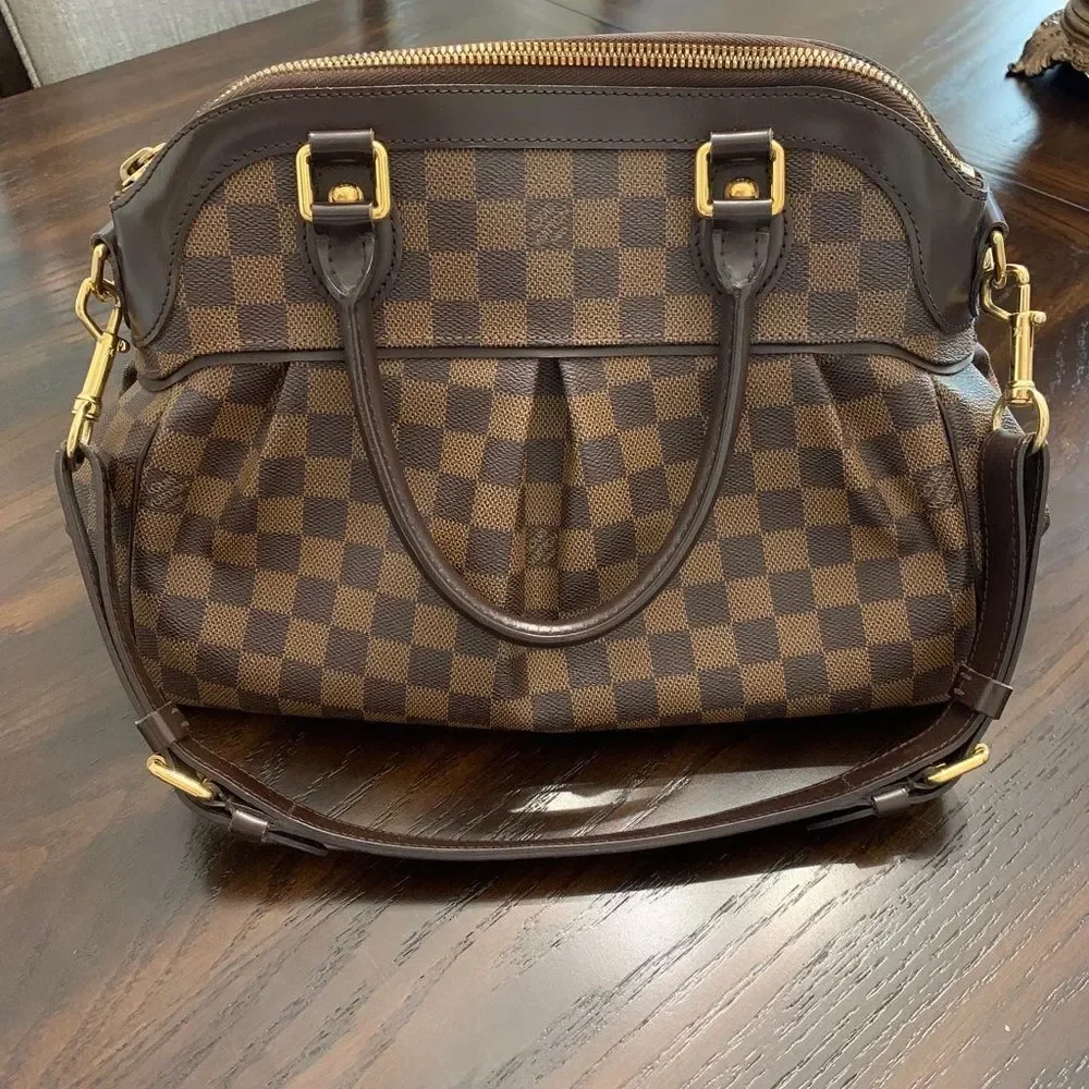 Louis Vuitton Damier Ebene